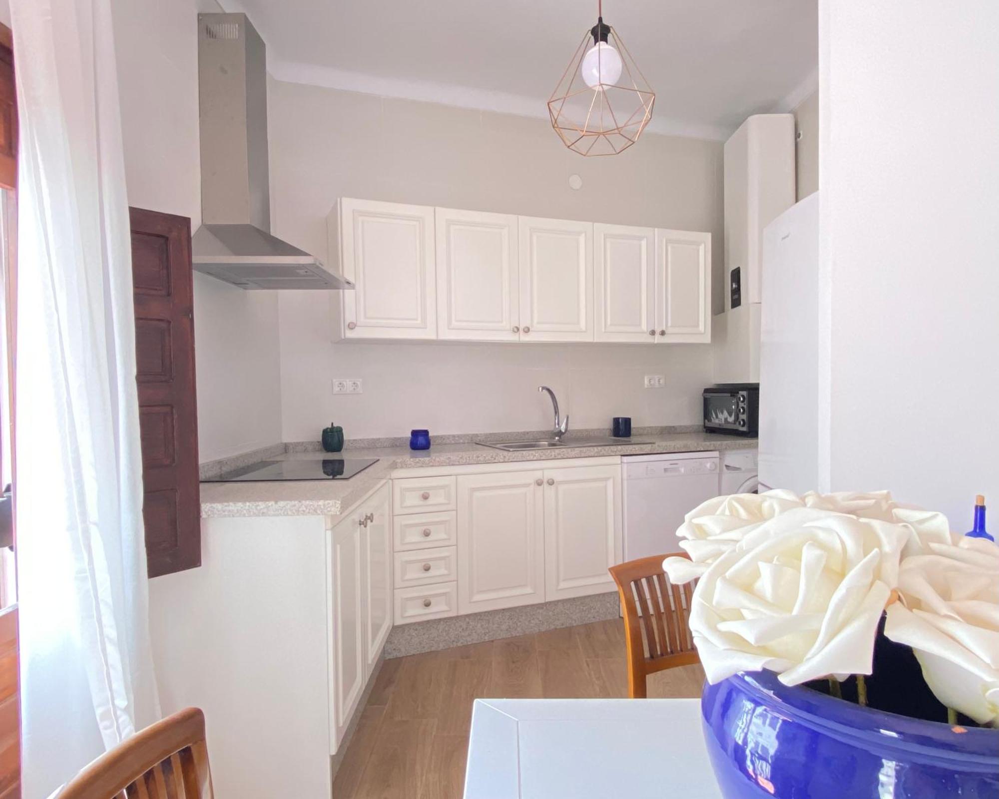 Casa Miguel - 3 Beautiful Apartments Availabe Sayalonga Luaran gambar