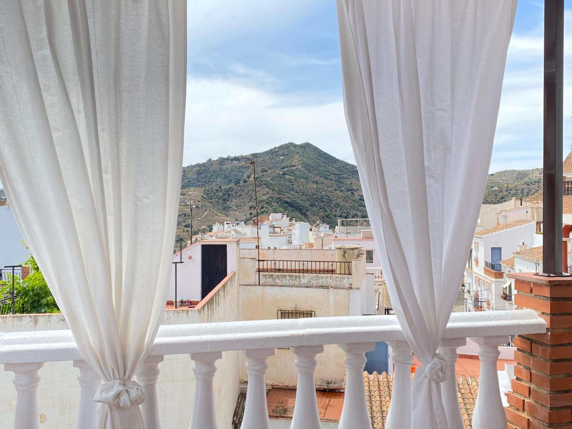 Casa Miguel - 3 Beautiful Apartments Availabe Sayalonga Luaran gambar